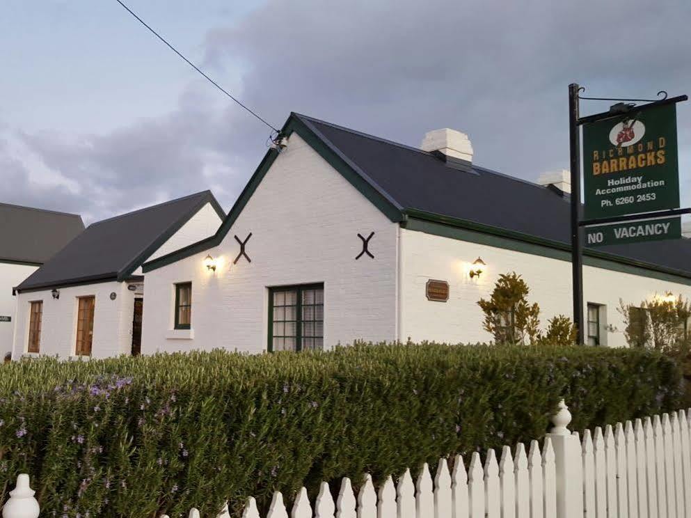 Richmond Barracks Hotel Exterior photo